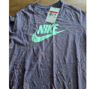 Youth Nike t shirt large